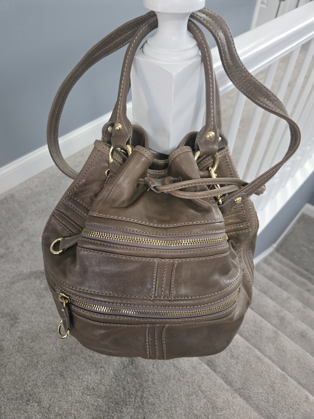 Steve Madden Taupe Brown Leather Drawstring Shoulder Bag with Gold Hardware - Picture 1 of 8